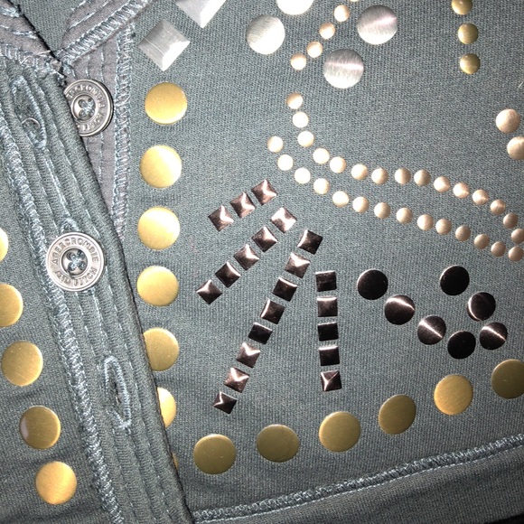 Abercrombie and Fitch cropped Vest - Picture 3 of 4